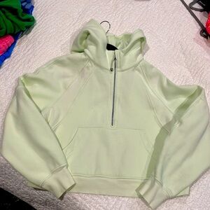 Lululemon sweatshirt, size M/L